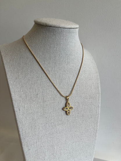 Collier pendentif trèfle oxyde de zirconium