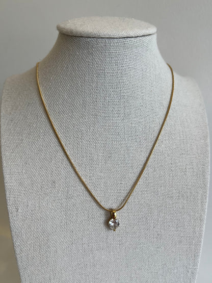 Collier pendentif oxyde de zirconium