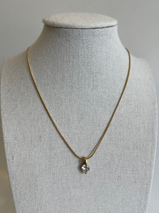 Collier pendentif oxyde de zirconium