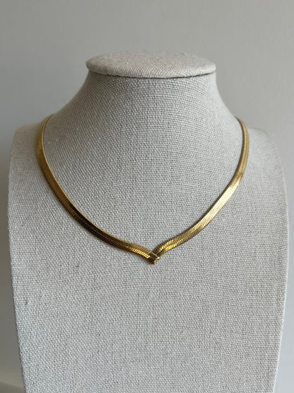 Collier V maille serpent